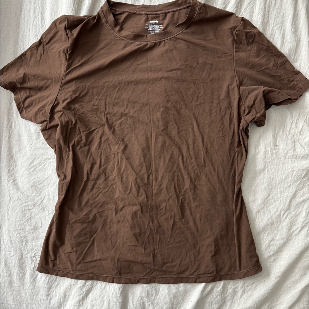 SKIMS Chocolate Brown Short Sleeve Tee